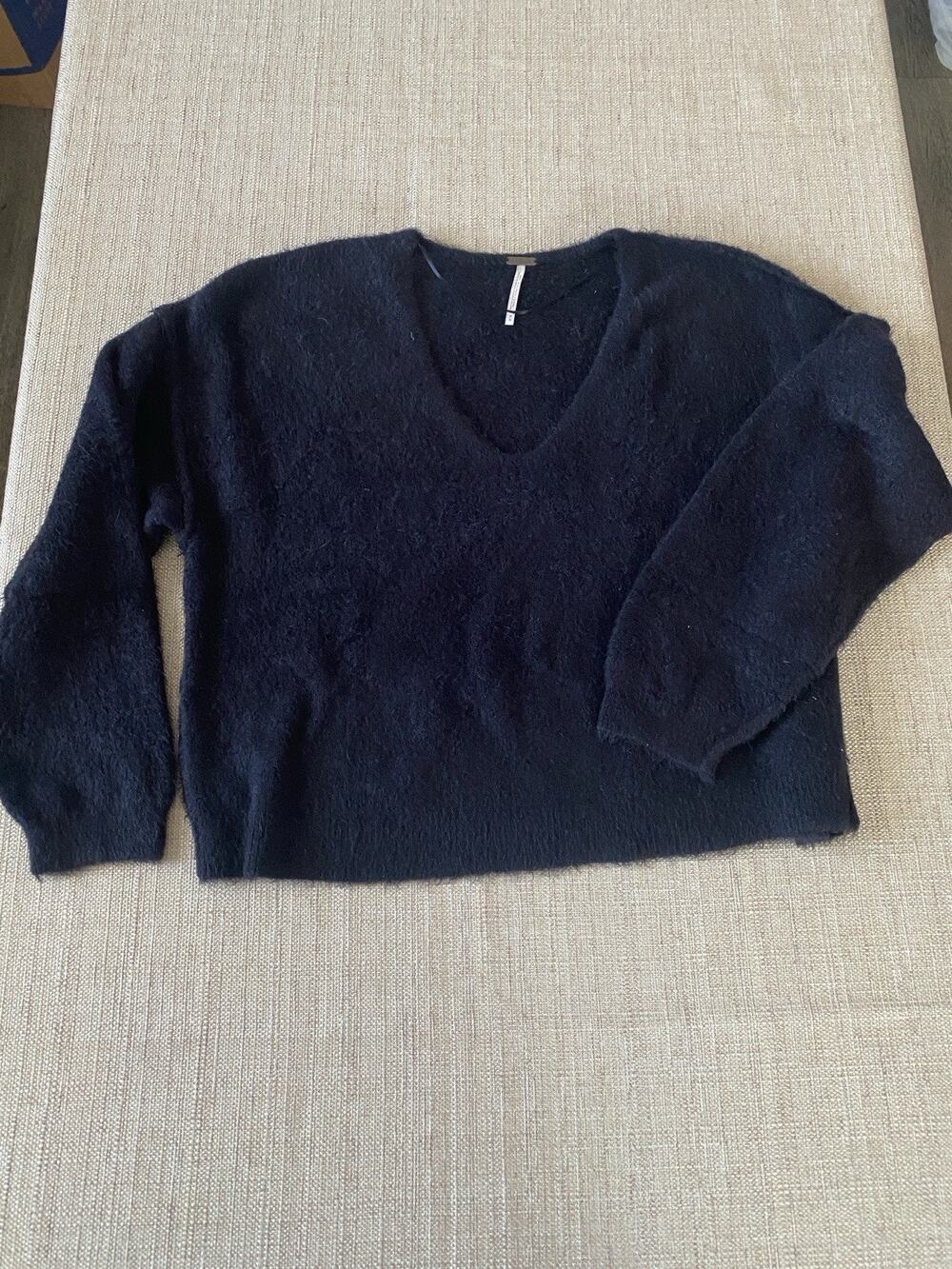 Free People Cropped Sweater Black Cozy Soft Stretchy Women’s Size M